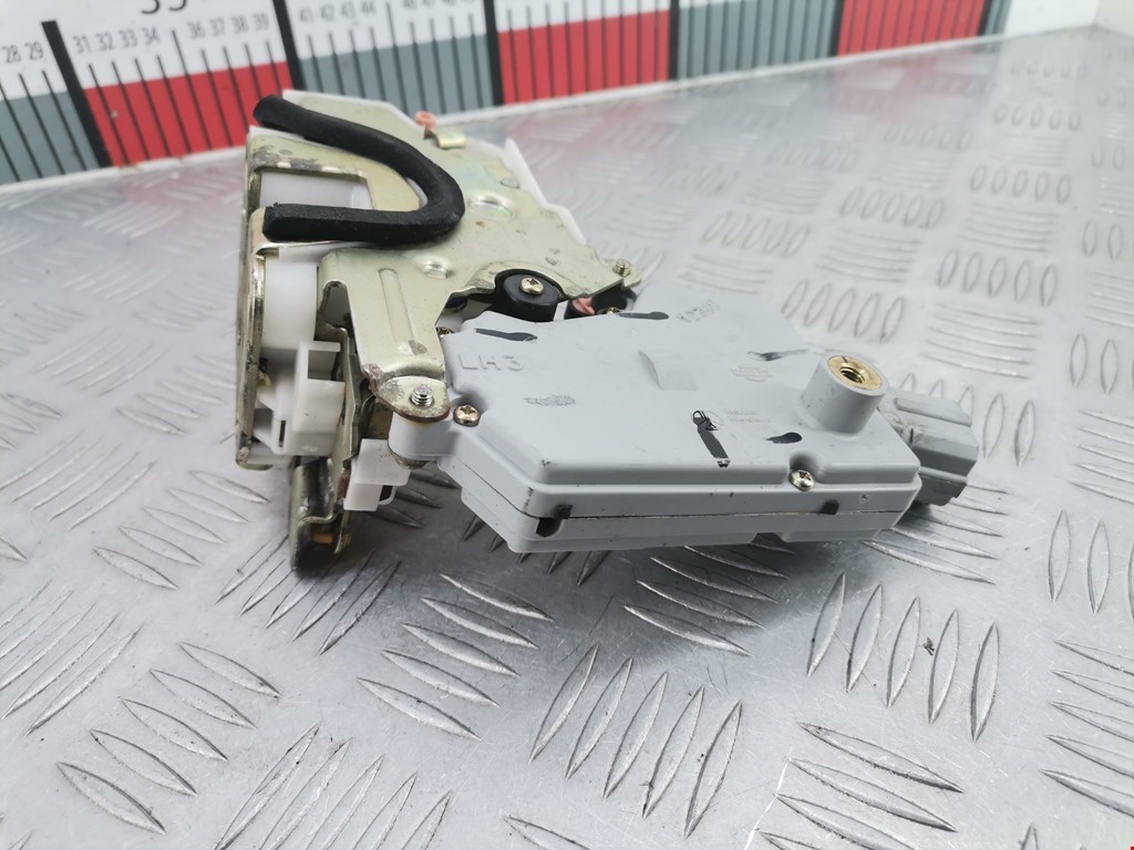 Замок двери передней левой NISSAN Primera P11 1996-2002