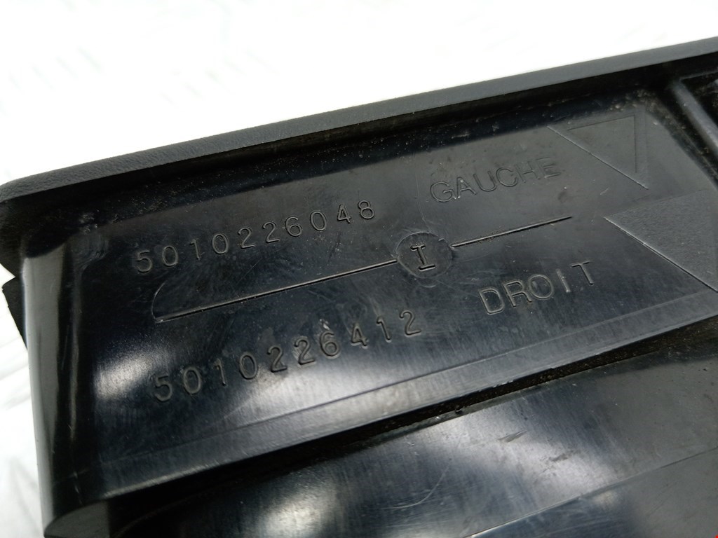 Дефлектор воздушный RENAULT Midlum 1999-2013