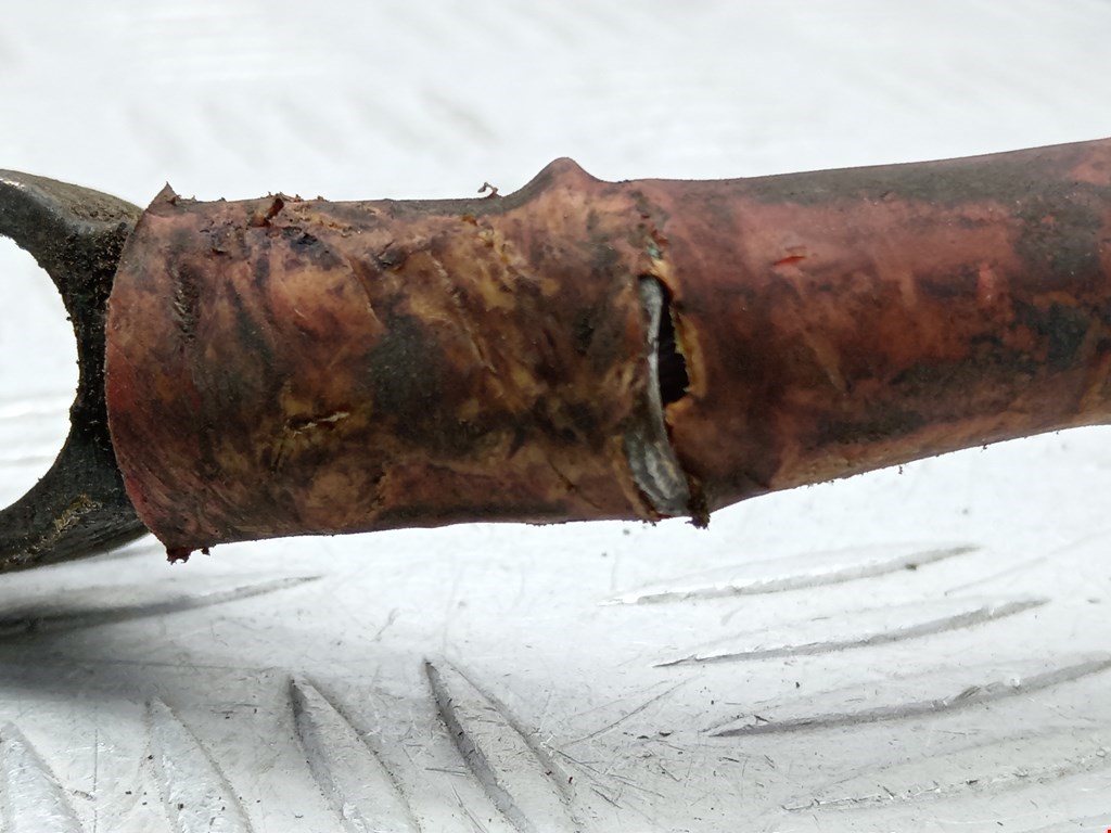 Клемма аккумулятора (плюс) + RENAULT Midlum 1999-2013