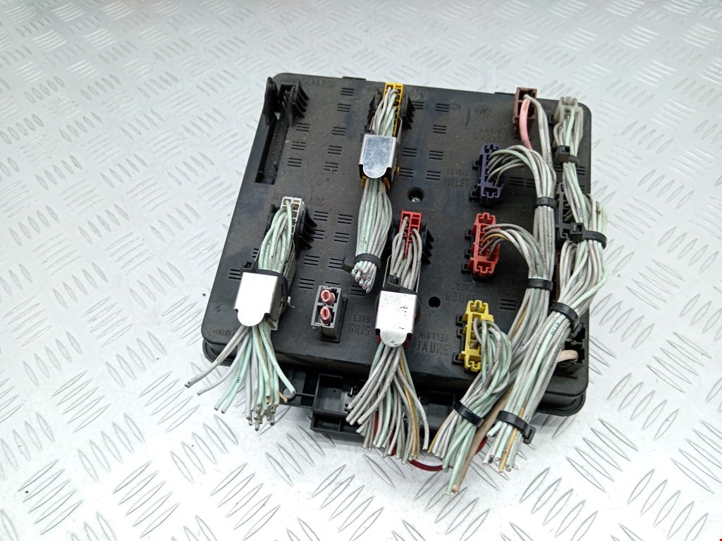 Датчик уровня в бачок омывателя RENAULT Midlum 1999-2013