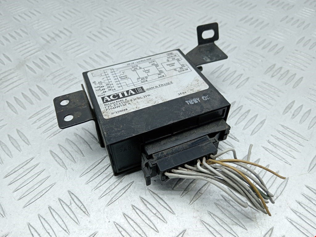 Реле поворотов RENAULT Midlum 1999-2013