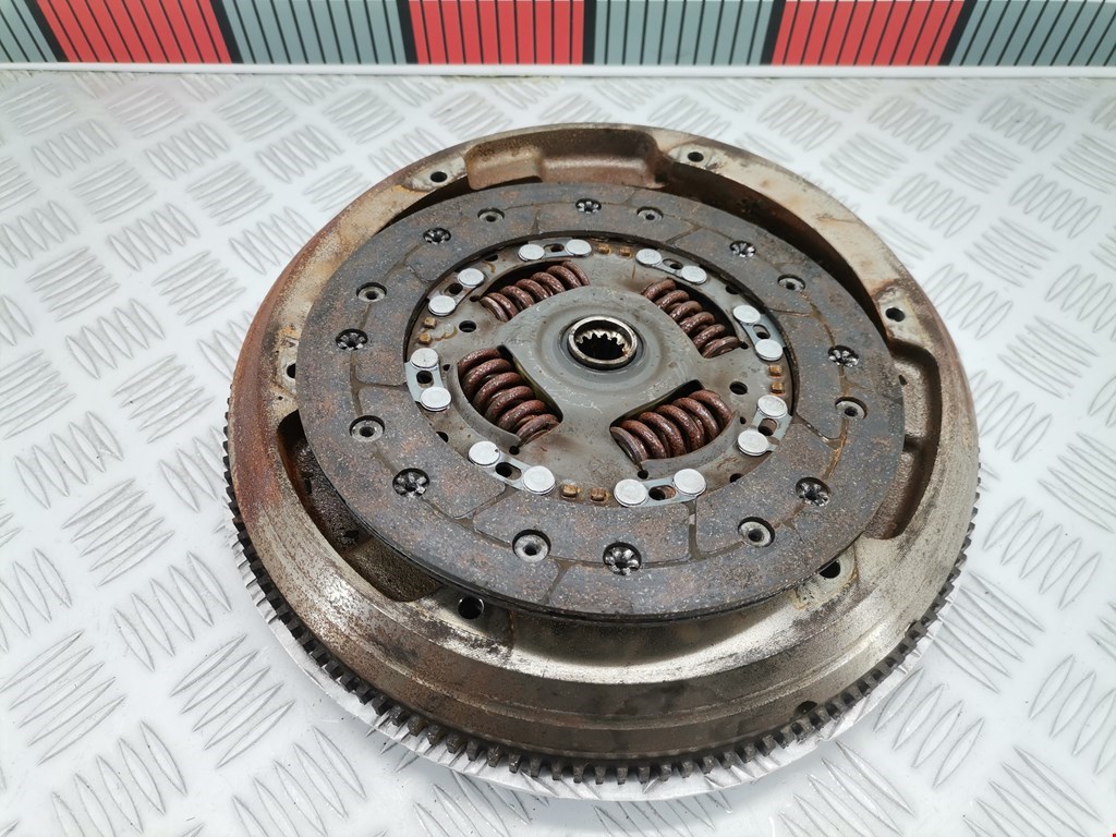Маховик (демпфер сцепления) OPEL Astra H/Family 2004-2015