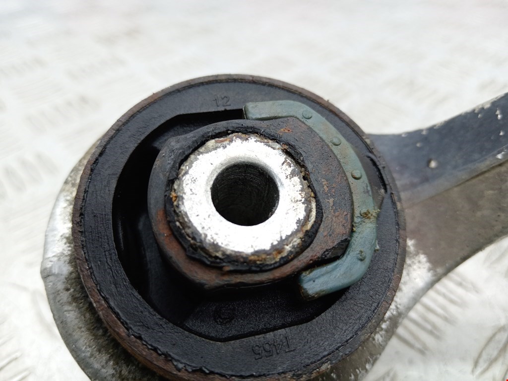 Рычаг задний правый VOLKSWAGEN Passat B6 2005-2011