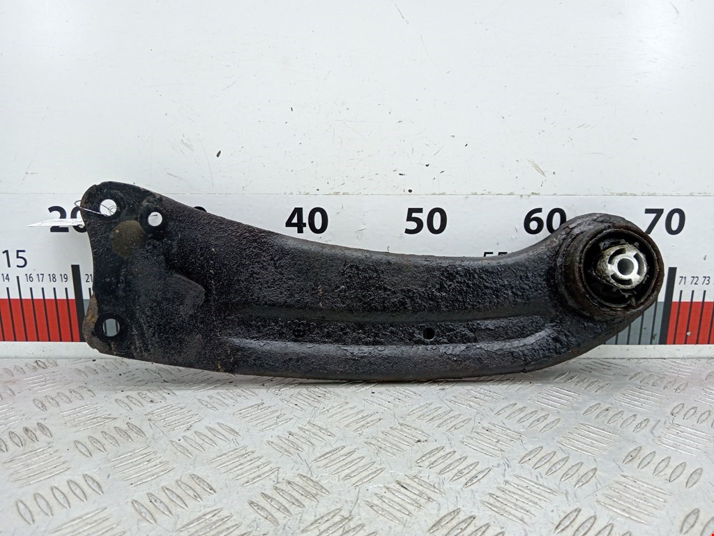 Рычаг задний правый VOLKSWAGEN Passat B6 2005-2011