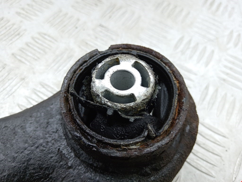 Рычаг задний правый VOLKSWAGEN Passat B6 2005-2011