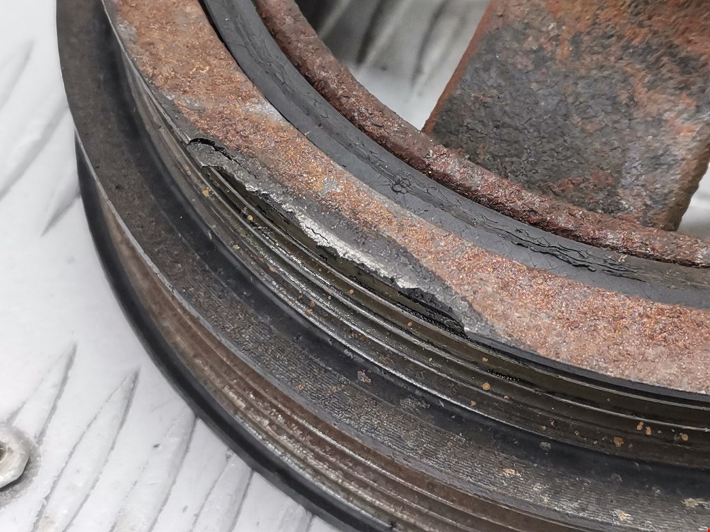 Шестерня коленвала (шкив) MITSUBISHI Carisma 1995-1999