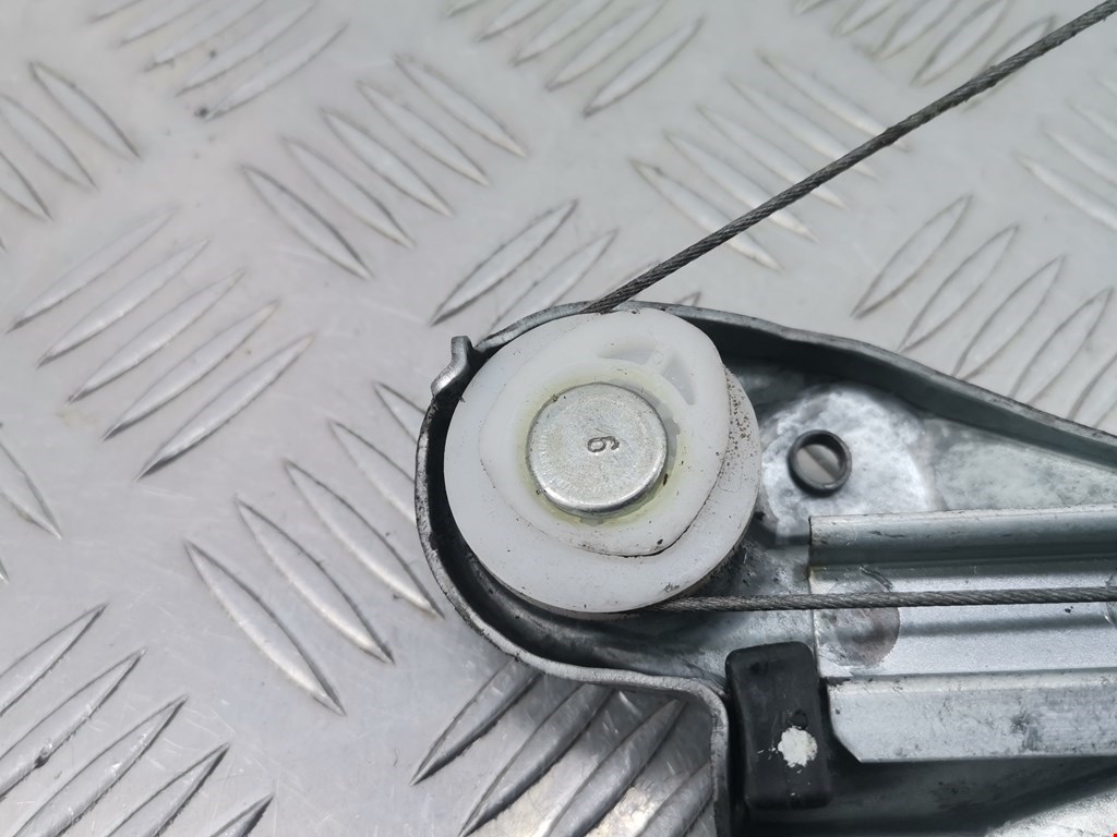 Стеклоподъемник задний левый OPEL Astra H/Family 2004-2015