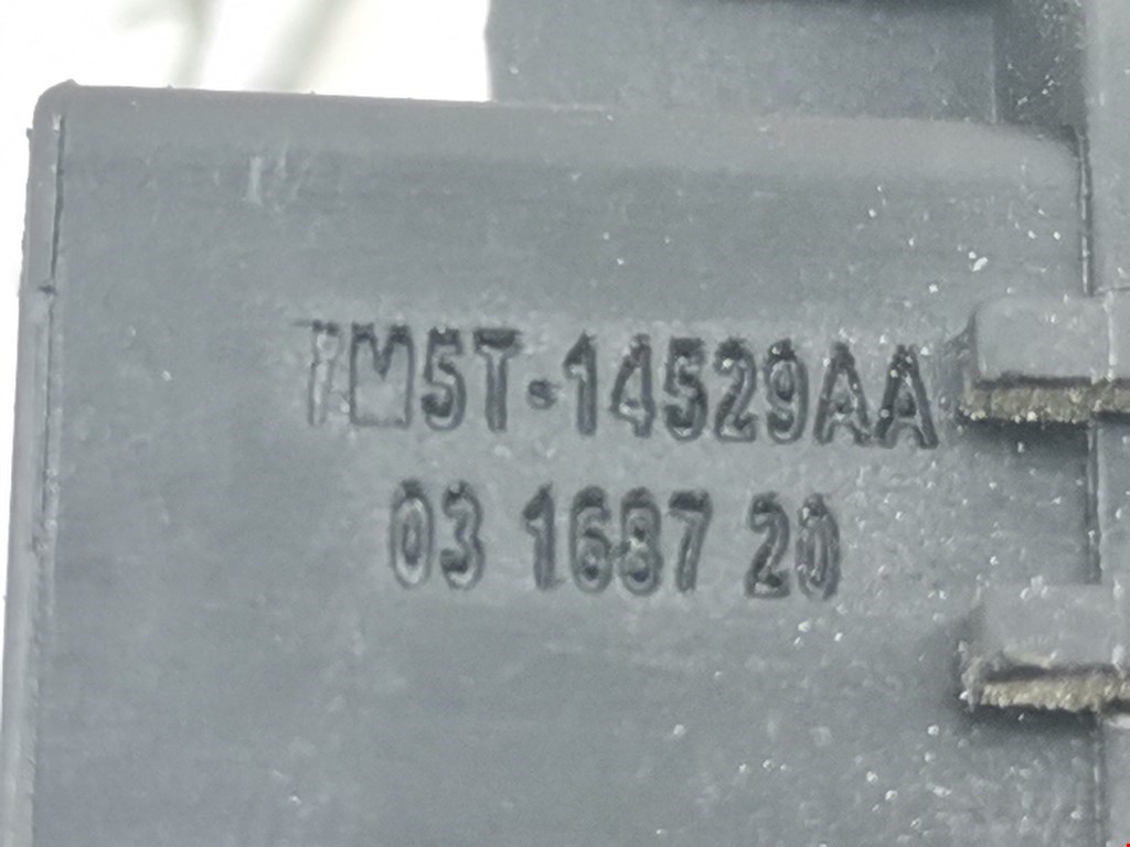 Кнопка стеклоподъемника FORD Kuga 2008-2012