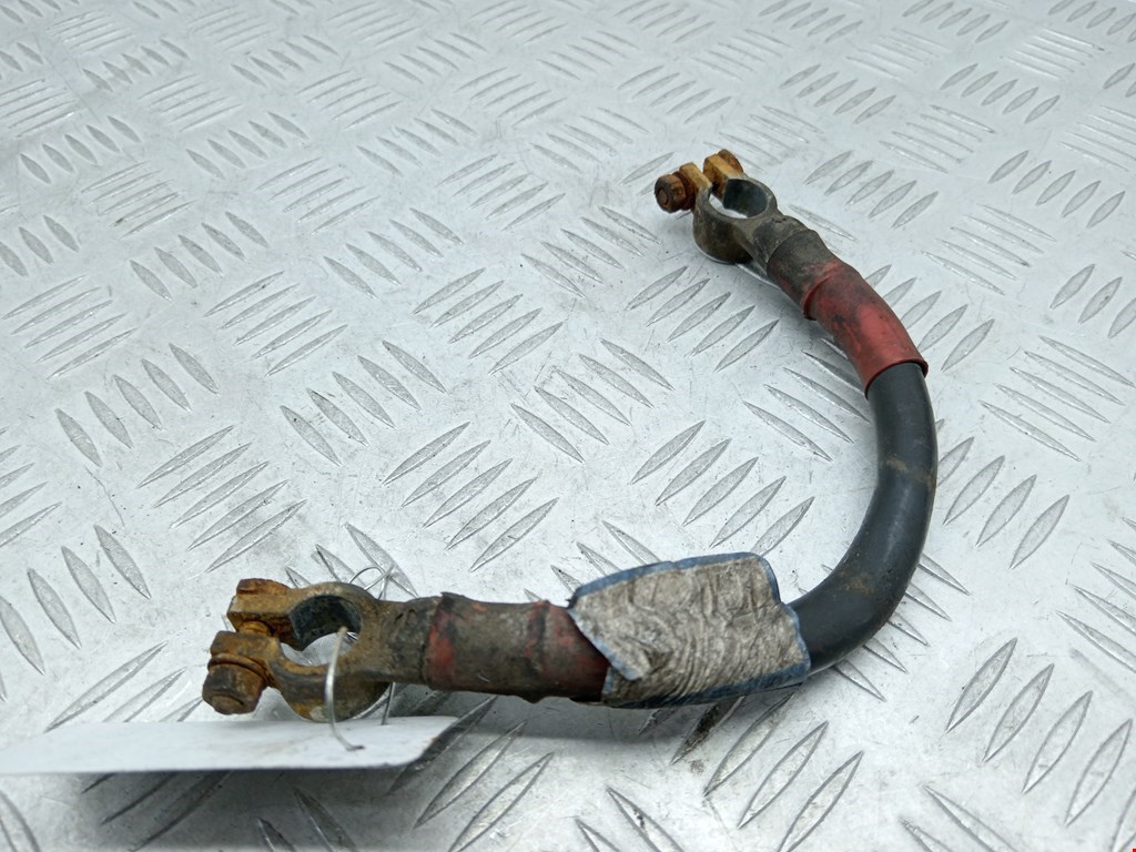 Клемма аккумулятора (плюс) + RENAULT Midlum 1999-2013