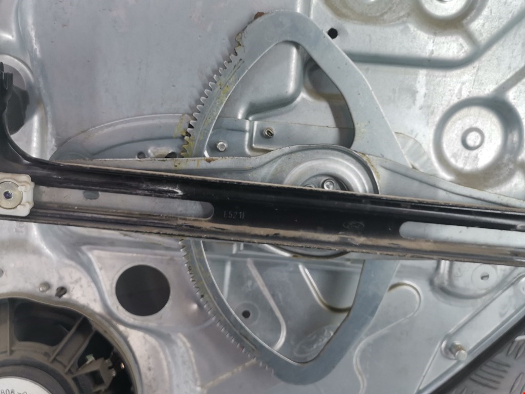 Стеклоподъемник задний левый FORD Kuga 2008-2012