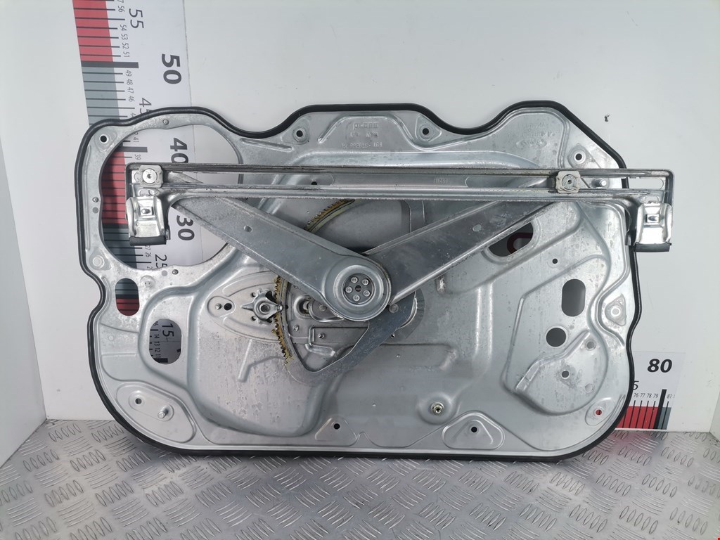 Стеклоподъемник передний правый FORD Kuga 2008-2012