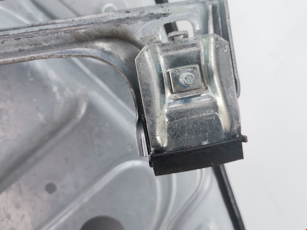 Стеклоподъемник передний правый FORD Kuga 2008-2012