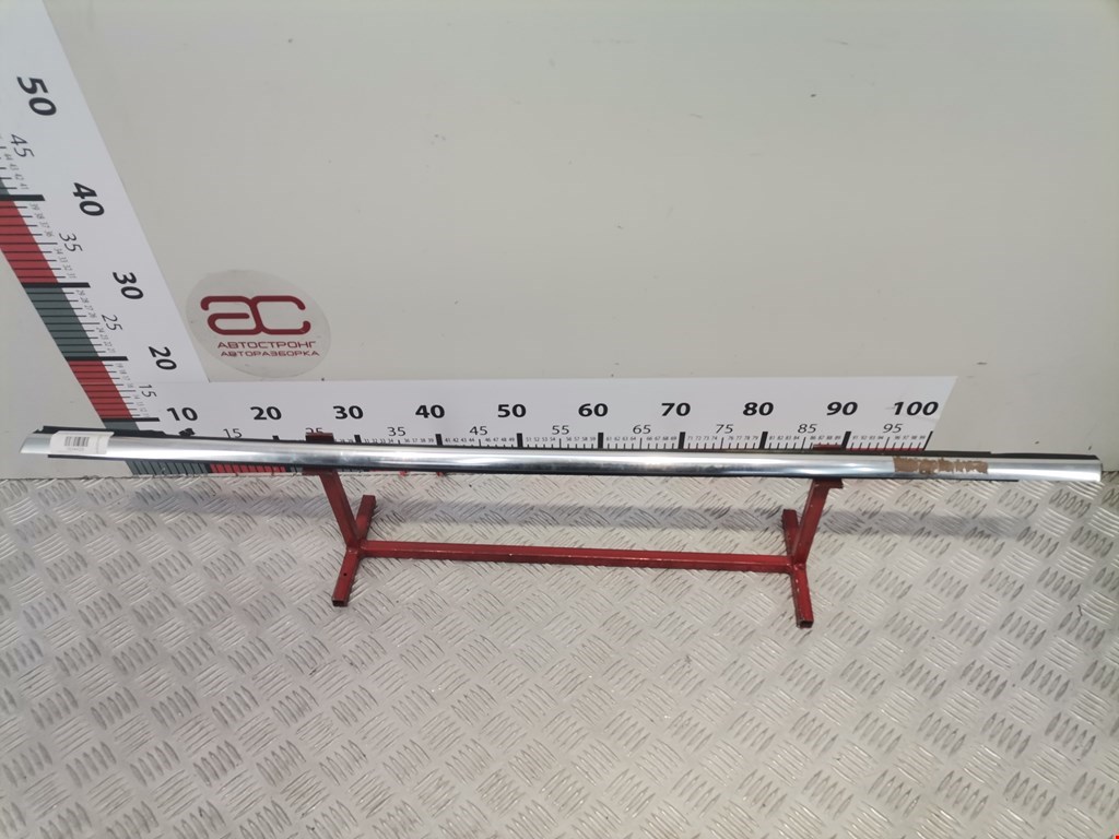 Накладка декоративная (молдинг) стекла двери передней левой Ford Focus 3 (2011-2019)