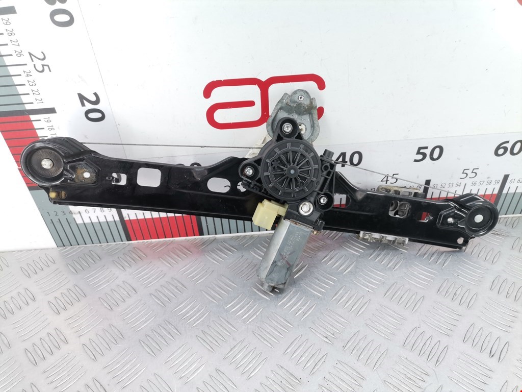 Стеклоподъемник задний правый MERCEDES-BENZ C-Class C-klasse W203 2000-2007