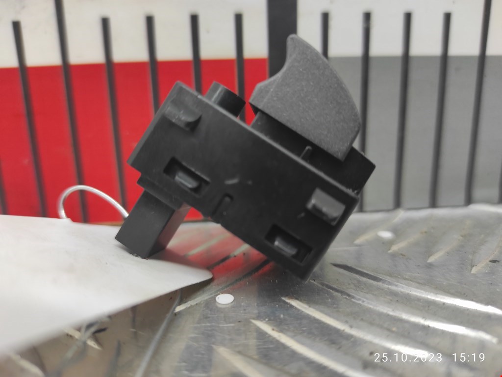 Кнопка стеклоподъемника BMW 7er 7 серия E65/E66 2001-2008