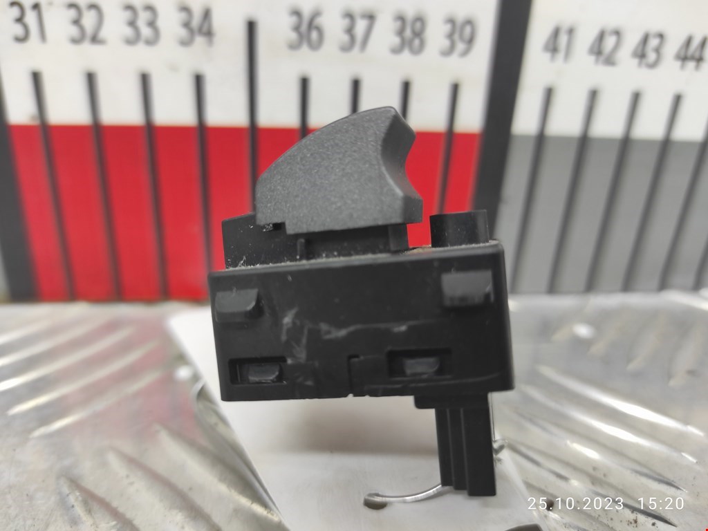 Кнопка стеклоподъемника BMW 7er 7 серия E65/E66 2001-2008