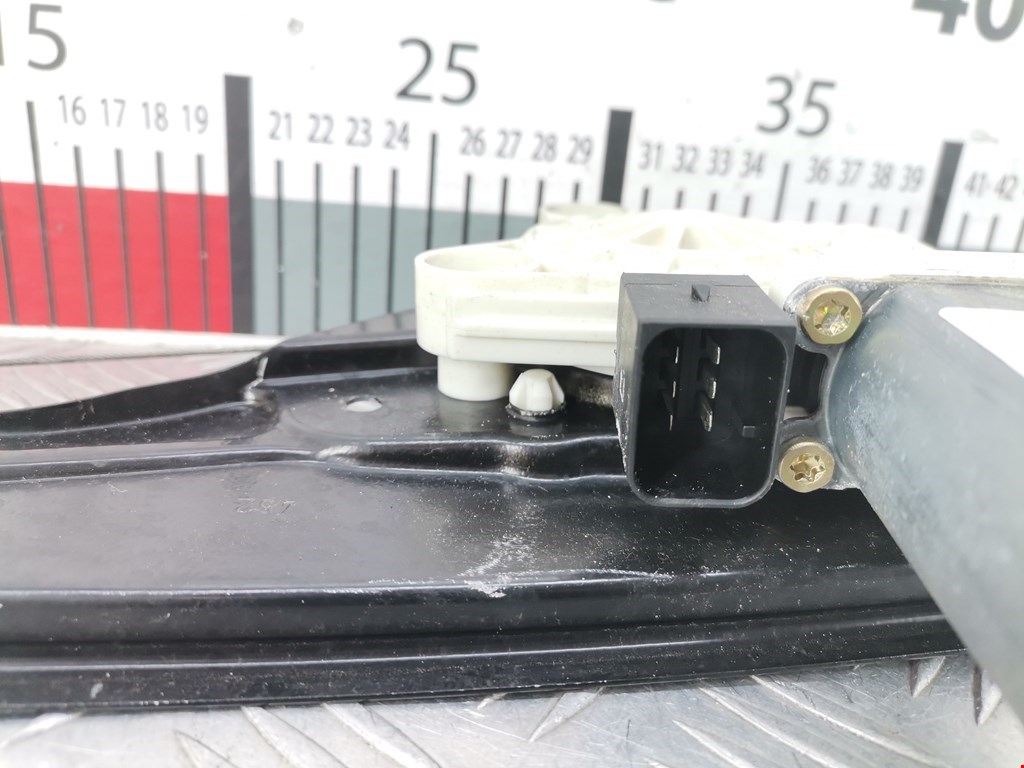 Стеклоподъемник задний правый MERCEDES-BENZ E-Class W211, S211 2002-2009