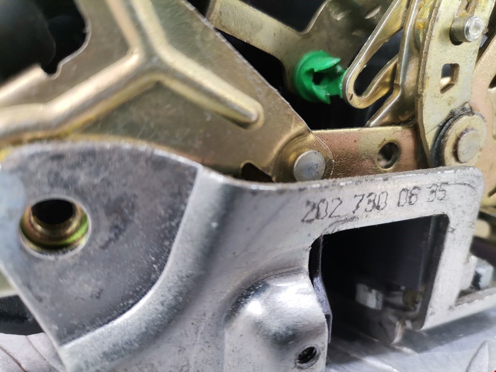 Замок двери задней правой MERCEDES-BENZ E-Class W210, S210 1995-2002