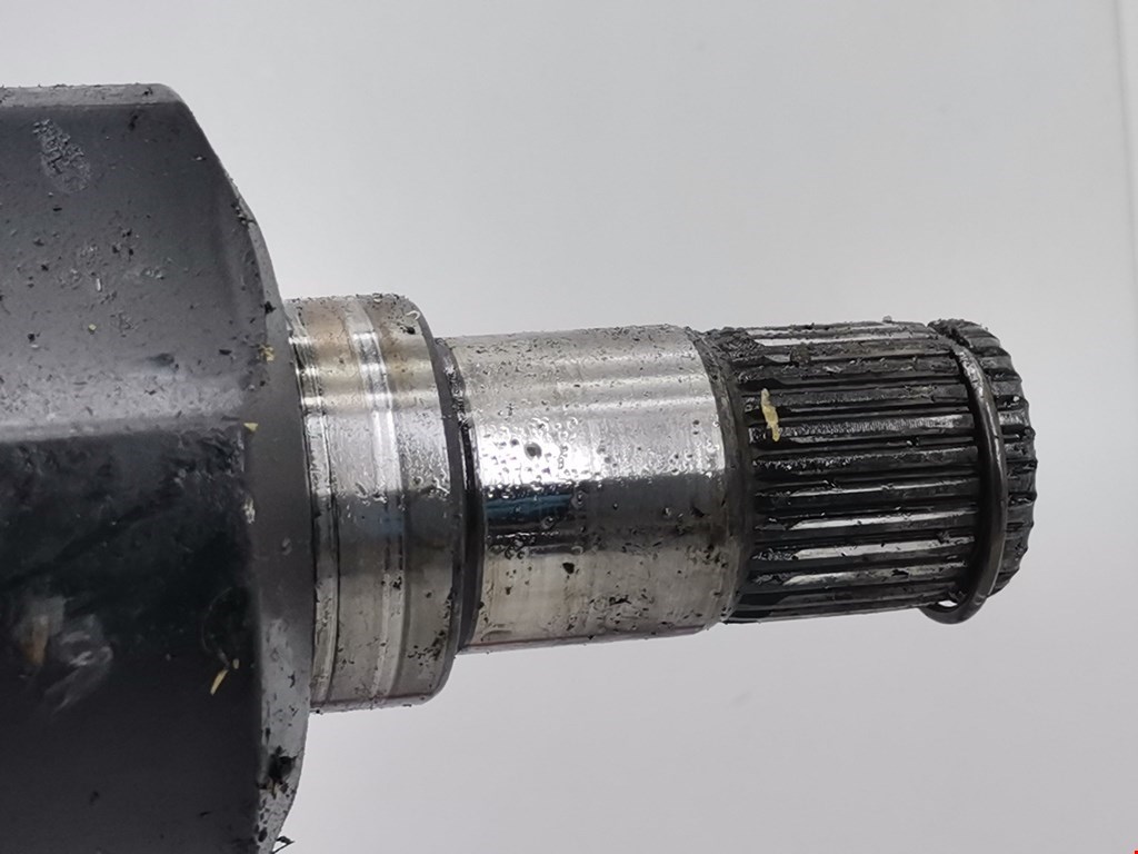 Полуось (привод, приводной вал) передняя правая HYUNDAI i40 2011-2019