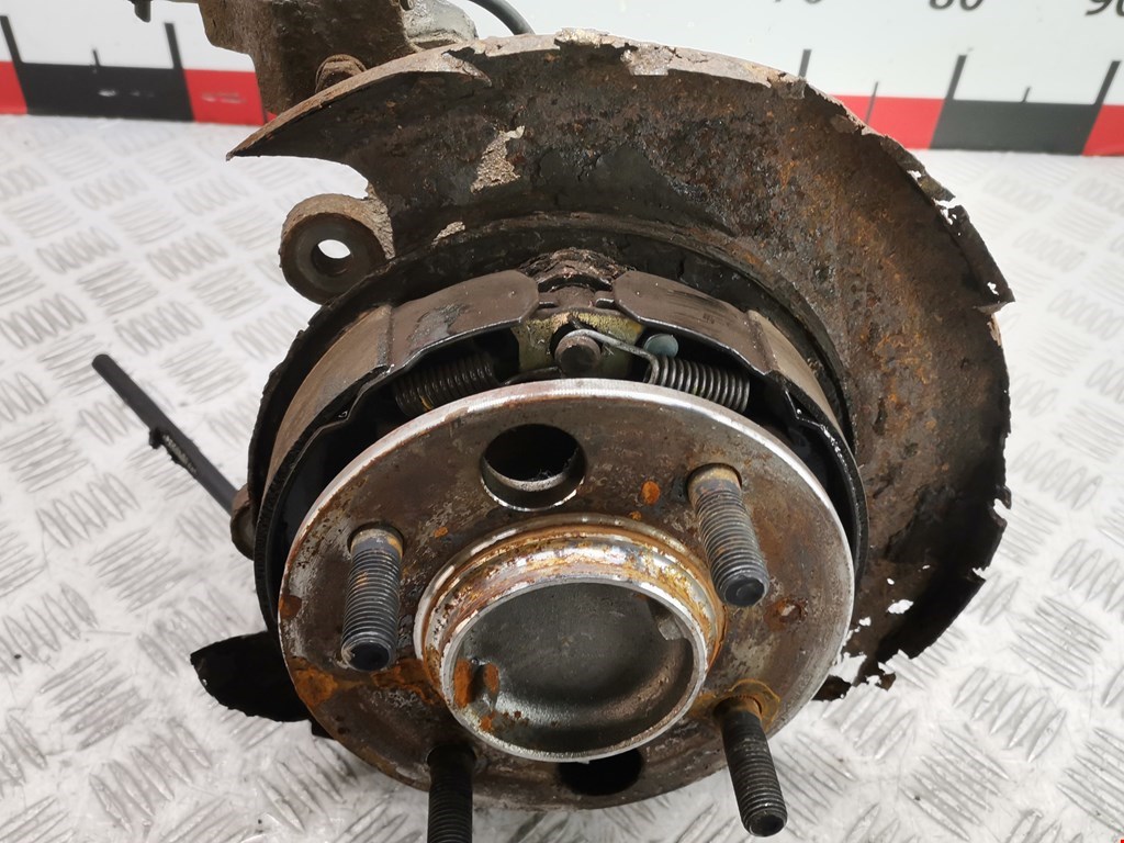 Ступица задняя левая KIA Magentis 2000-2006