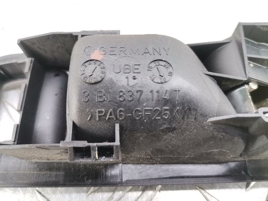 Ручка дверная передняя внутренняя правая VOLKSWAGEN Golf IV 1997-2003