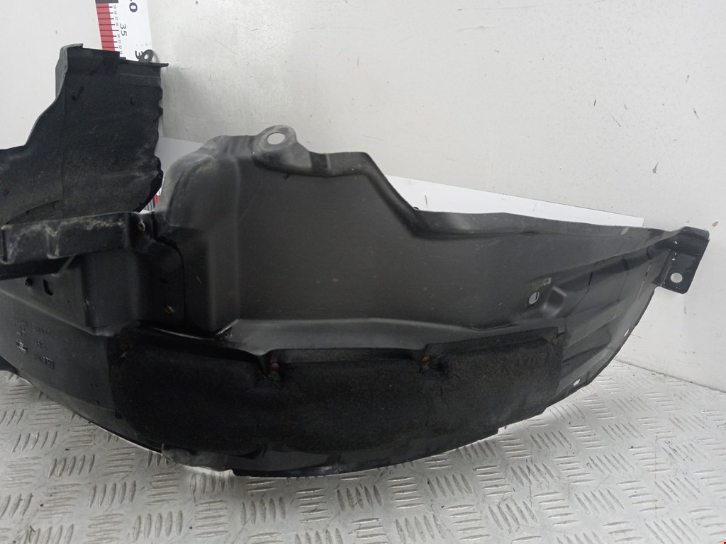 Локер (подкрылок) передний левый NISSAN X-Trail T30 2000-2007