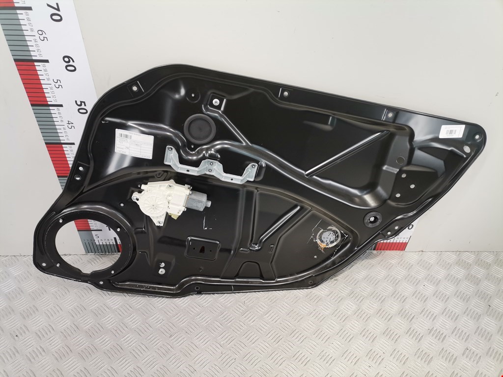 Стеклоподъемник задний правый MERCEDES-BENZ R-Class W251 2005-2017