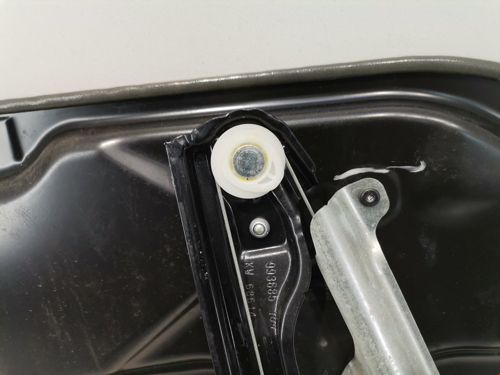 Стеклоподъемник задний правый MERCEDES-BENZ R-Class W251 2005-2017