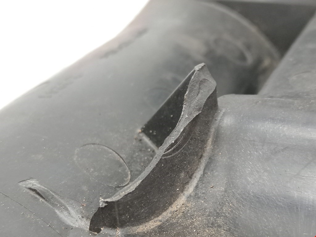 Патрубок воздушного фильтра PEUGEOT 207 2006-2015