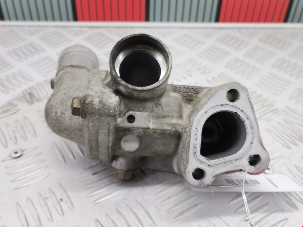 Корпус термостата MITSUBISHI Carisma 1995-1999