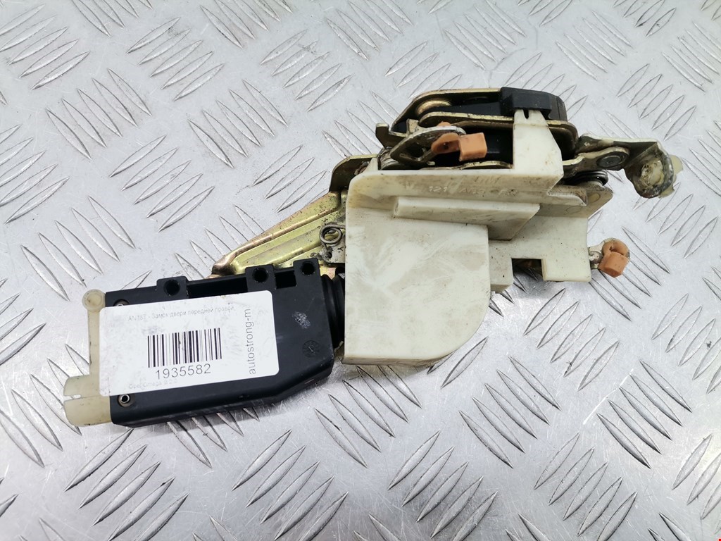 Замок двери передней правой OPEL Omega B 1994-2004