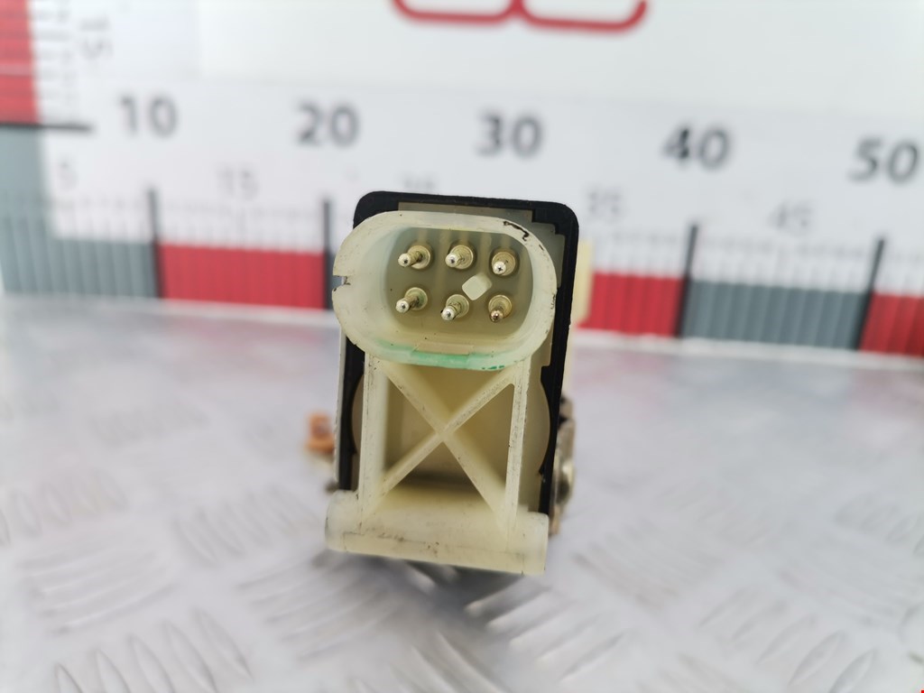 Замок двери передней правой OPEL Omega B 1994-2004