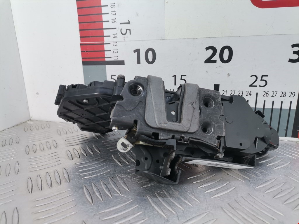 Замок двери передней правой JAGUAR XF X250 2007-2015