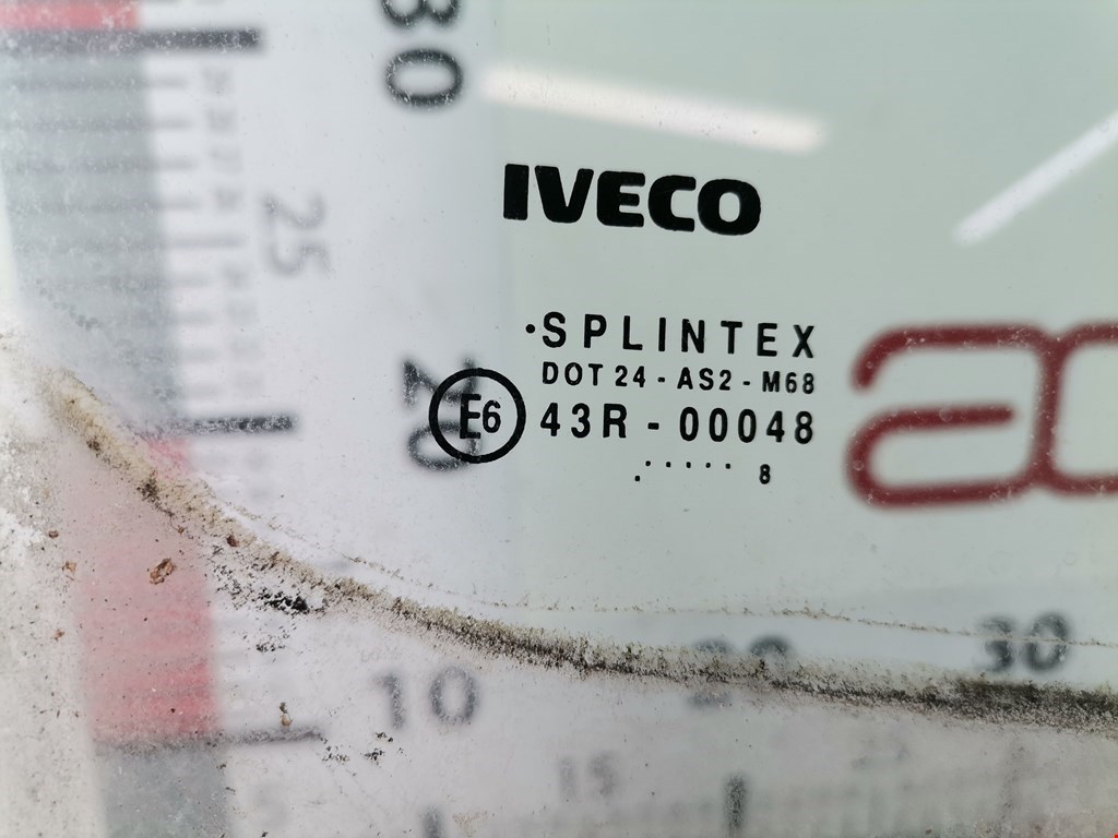 Стекло двери переднее правое IVECO Daily IV 2006-2011