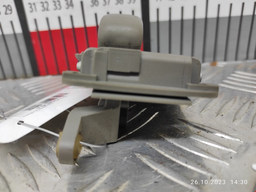 Ручка дверная задняя внутренняя правая CITROEN Xsara Picasso 1999-2012