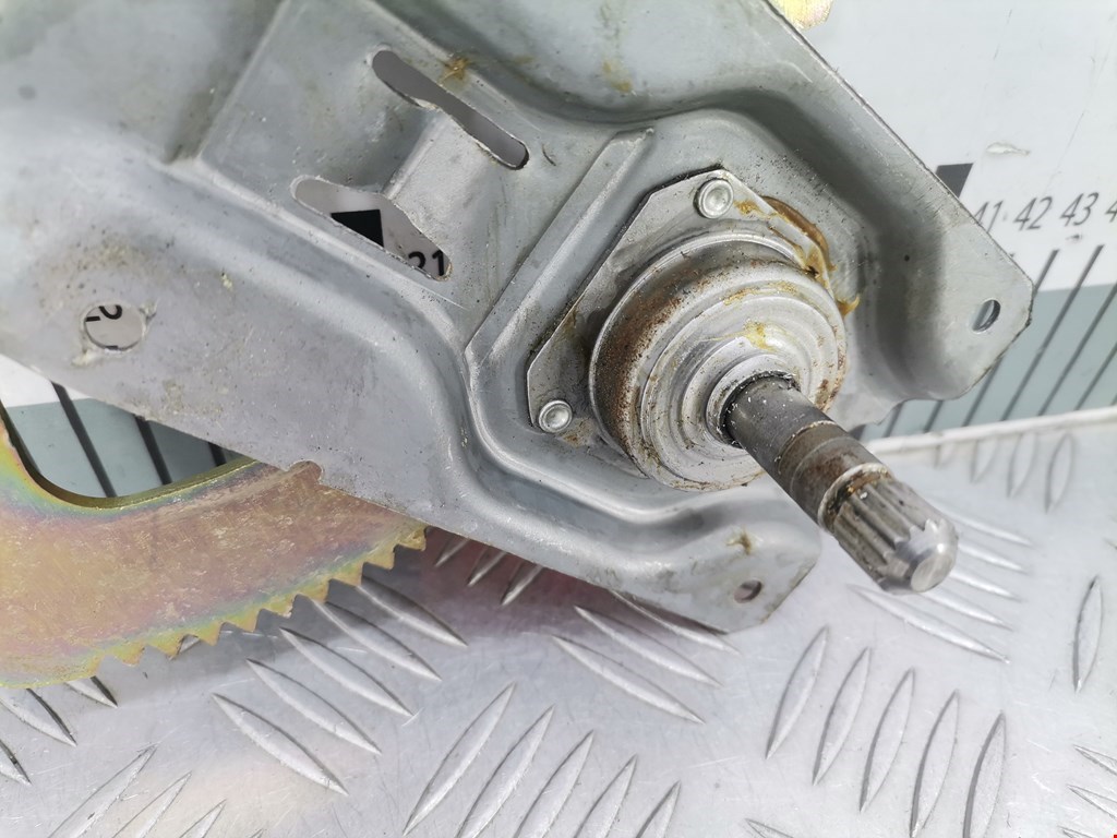 Стеклоподъемник задний левый FORD Escort 1995-2000