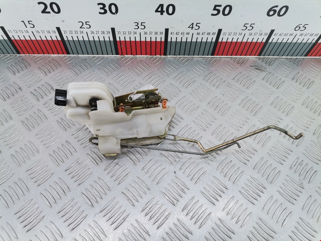 Замок двери передней левой MITSUBISHI Colt CJ 1995-2003