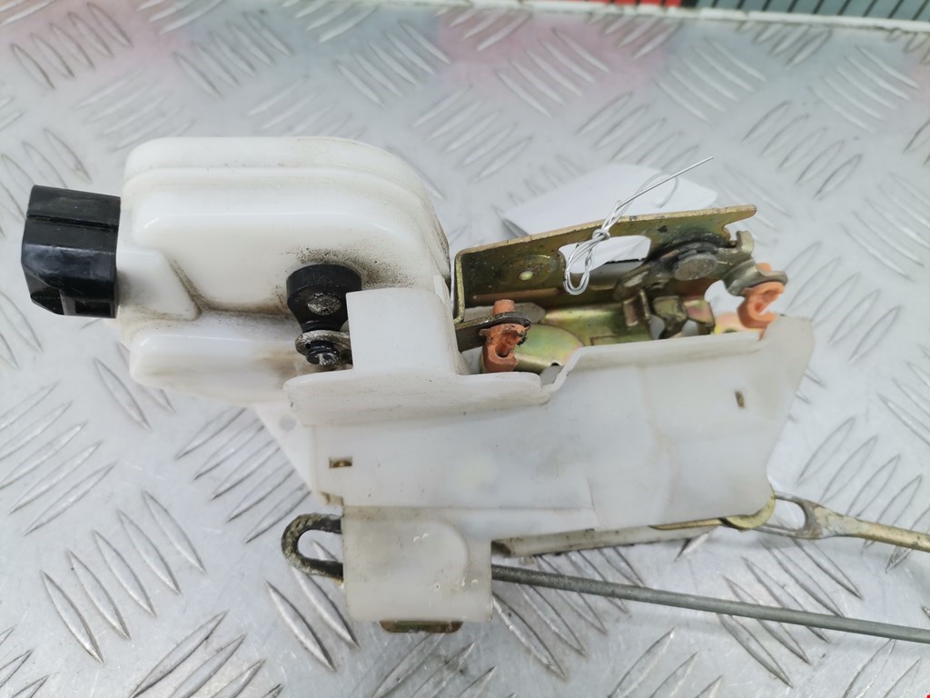 Замок двери передней левой MITSUBISHI Colt CJ 1995-2003