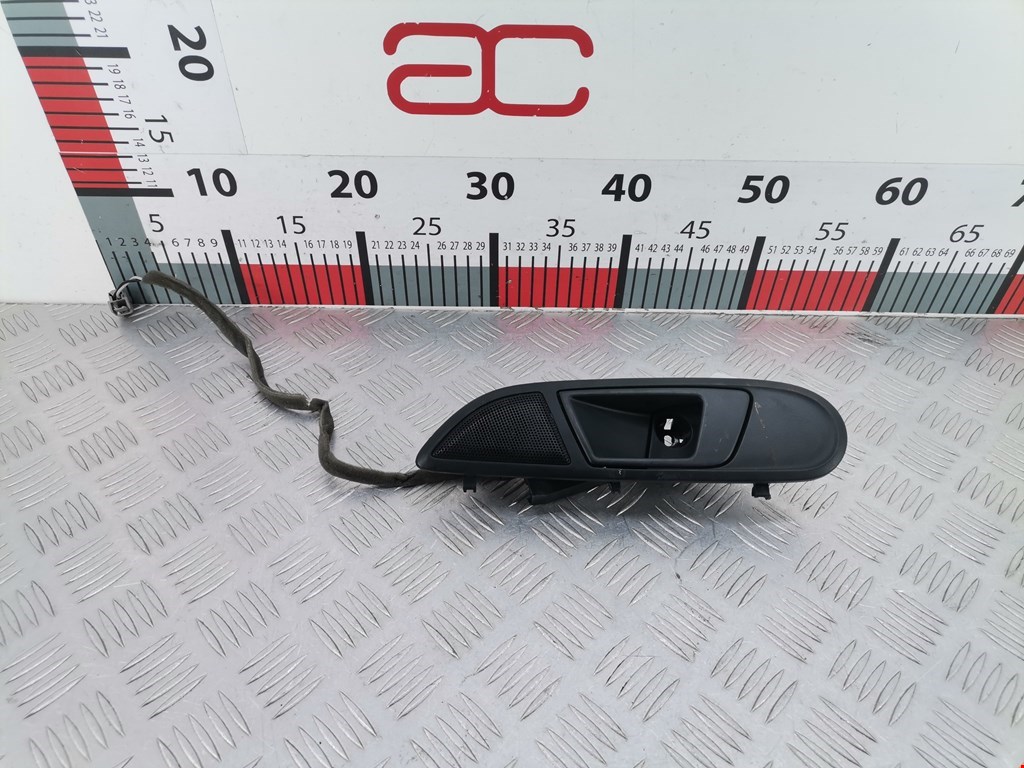 Ручка дверная передняя внутренняя левая FORD Fiesta 2008-2012