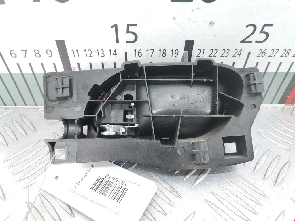 Ручка дверная задняя внутренняя правая PEUGEOT 407 2004-2010