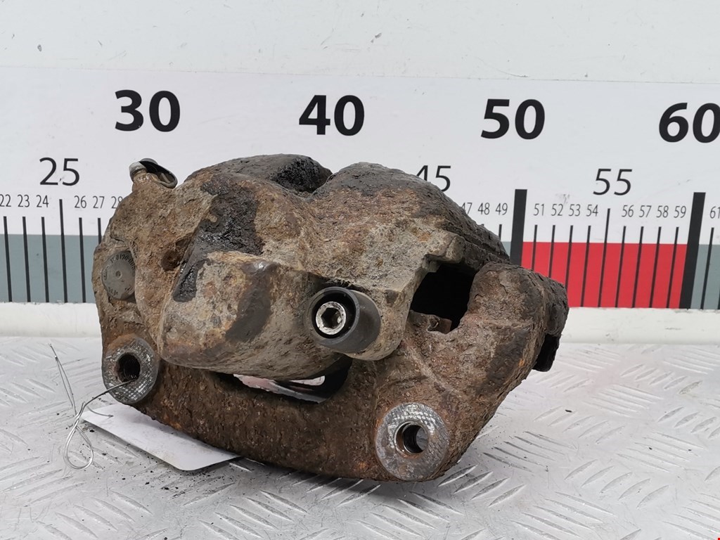 Суппорт передний правый BMW X5 E53 1999-2006