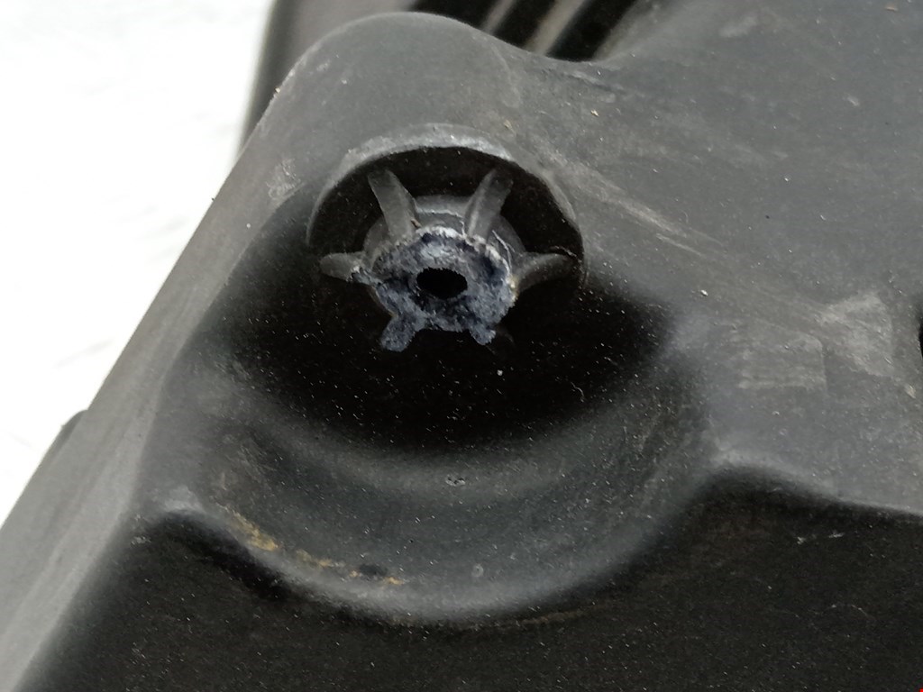 Корпус воздушного фильтра MERCEDES-BENZ A-Class W168 1997-2004