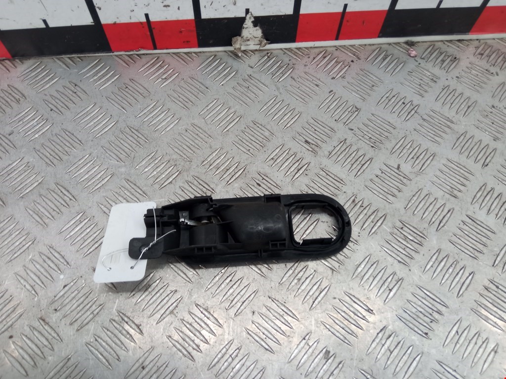 Ручка дверная передняя внутренняя правая VOLKSWAGEN Passat B5 1997-2005