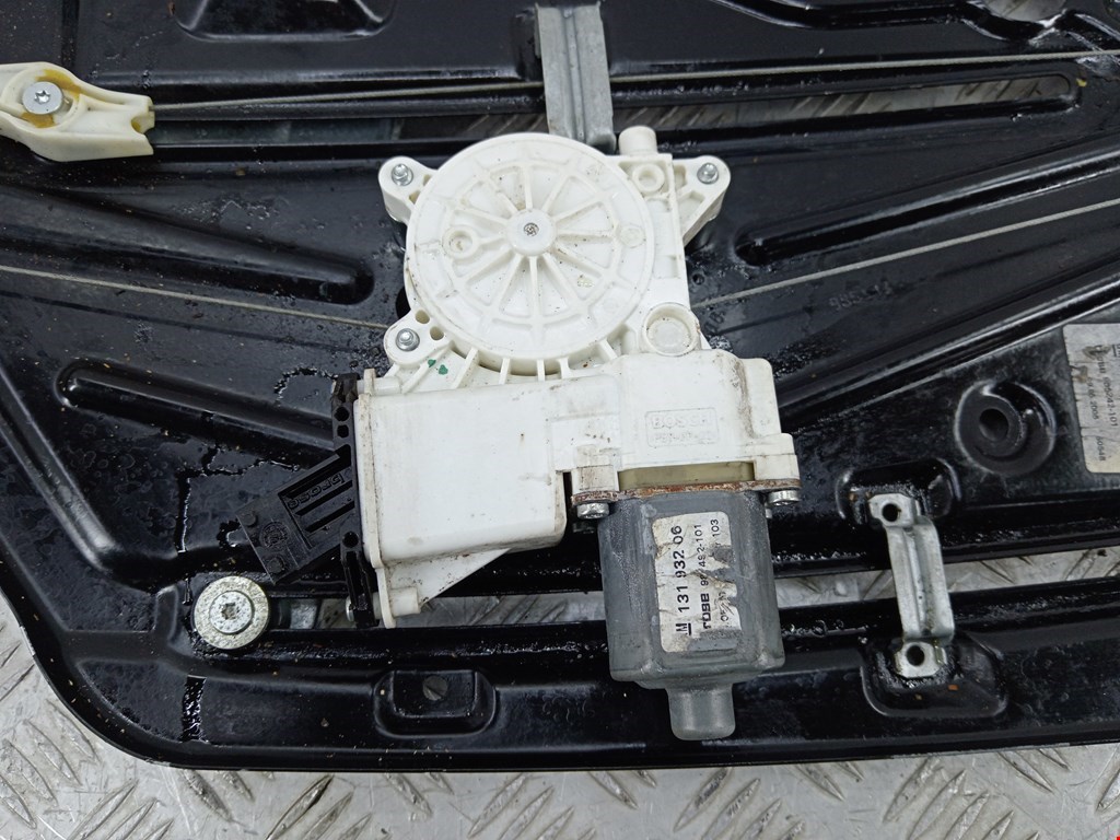 Стеклоподъемник задний правый OPEL Astra H/Family 2004-2015