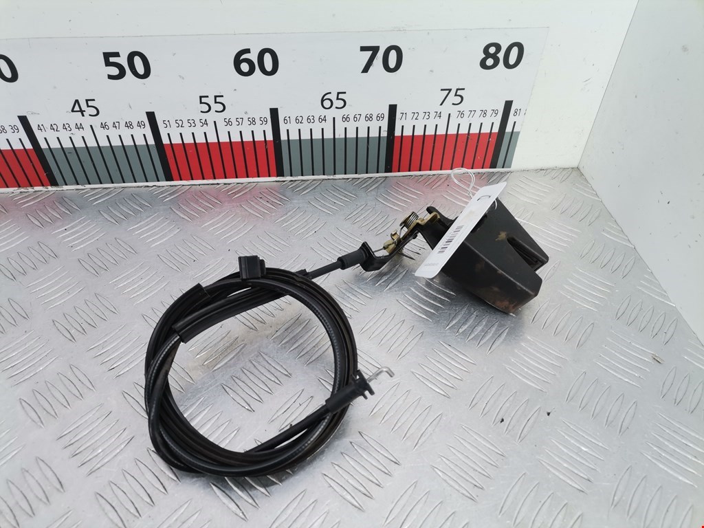 Замок двери распашной левой Volkswagen Caddy 3 (2004-2015)