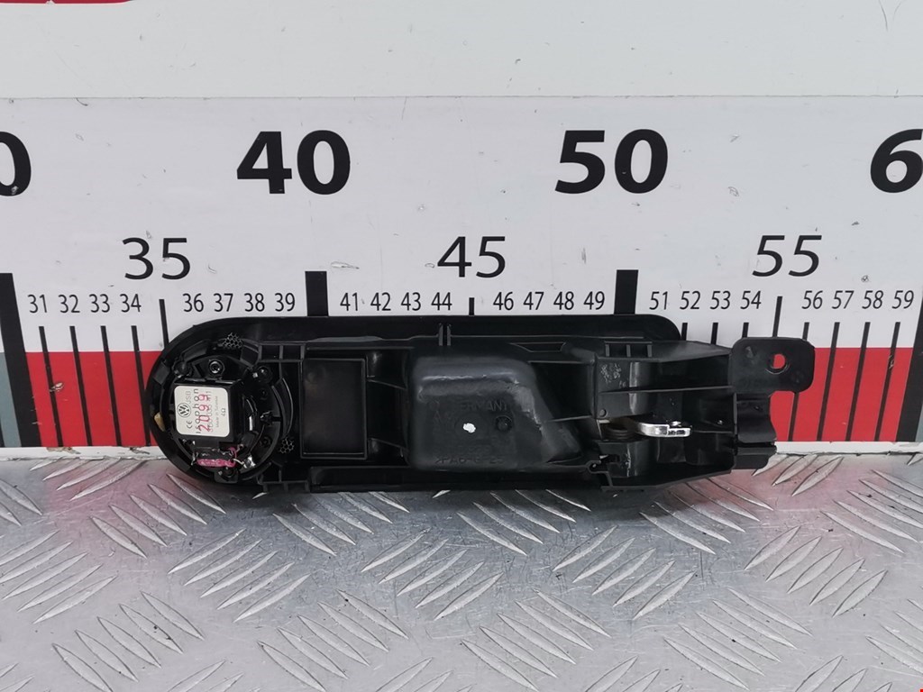 Ручка дверная задняя внутренняя правая VOLKSWAGEN Bora 1998-2005