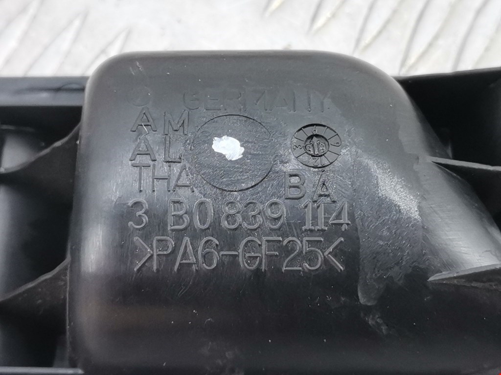 Ручка дверная задняя внутренняя правая VOLKSWAGEN Bora 1998-2005