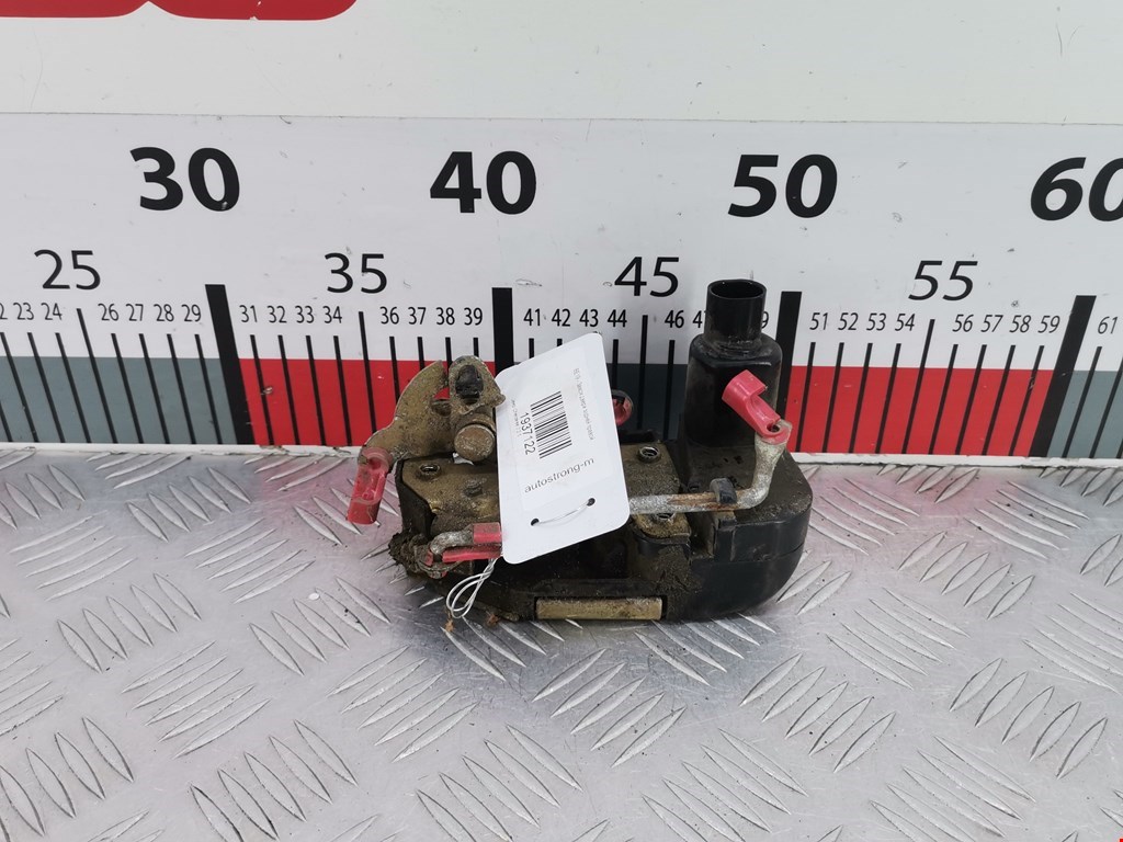 Замок двери задней правой JEEP Cherokee XJ 1984-2001