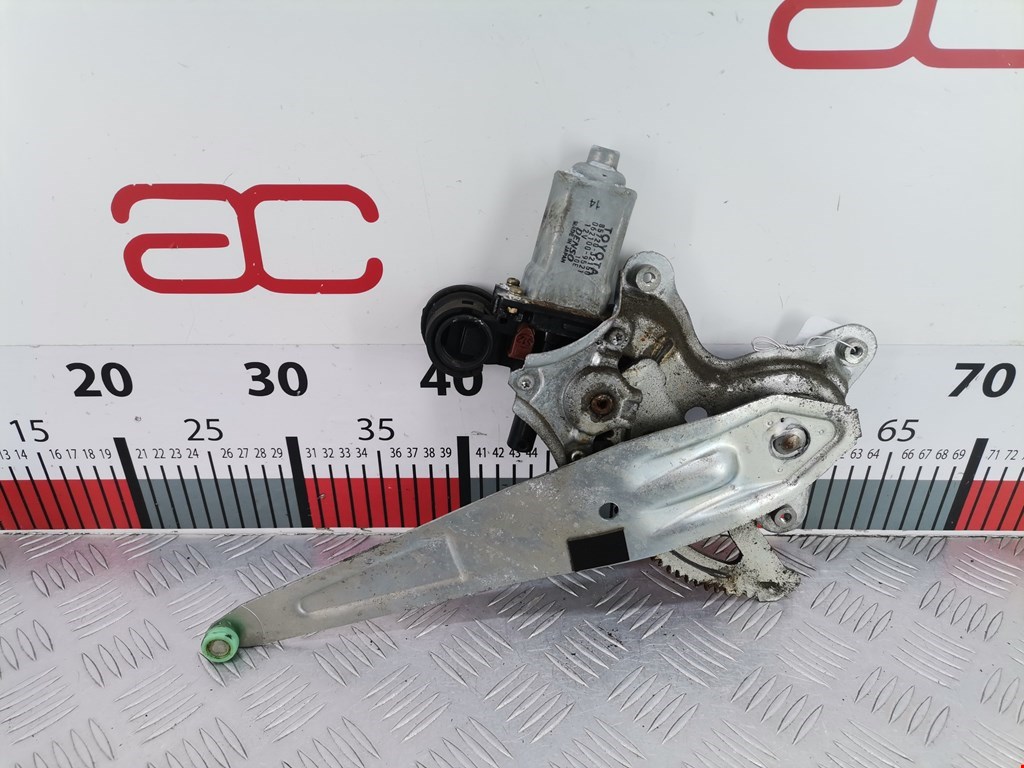 Стеклоподъемник задний правый TOYOTA RAV 4 XA20 2000-2005