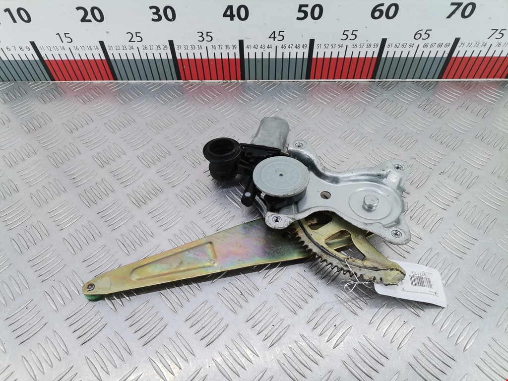 Стеклоподъемник задний левый TOYOTA RAV 4 XA20 2000-2005